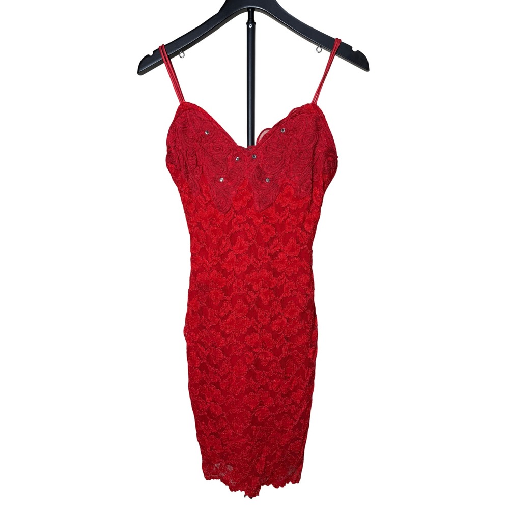 Roberta Vintage Red Floral Lace Bodycon Dress Rhinestone Sweetheart Neckline